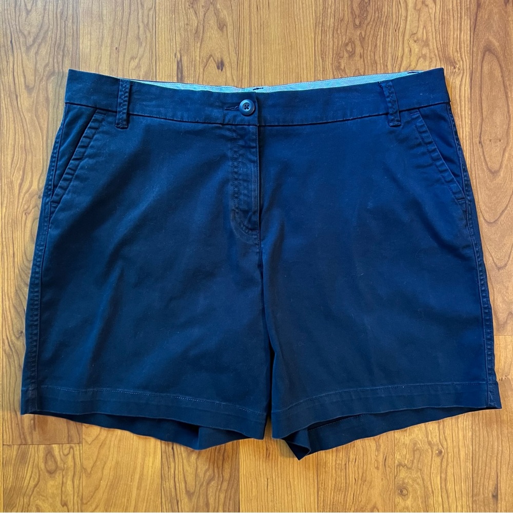 crown & ivy Size 16 Navy Caroline Shorts, EUC